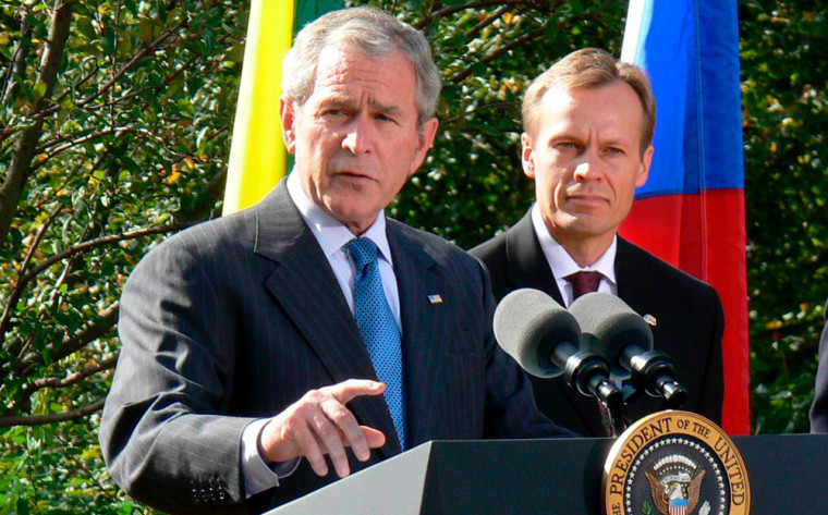 Image: President George W. Bush speaks about the the Visa Waiver Program